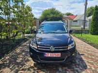 -Vind Volkswagen Tiguan 4x4  R-Line
-AN fabricație 2014
-Euro 5 ,2.0 T