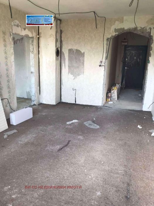 Продава 3-стаен гр. Перник, кв. Мошино - 89 м²