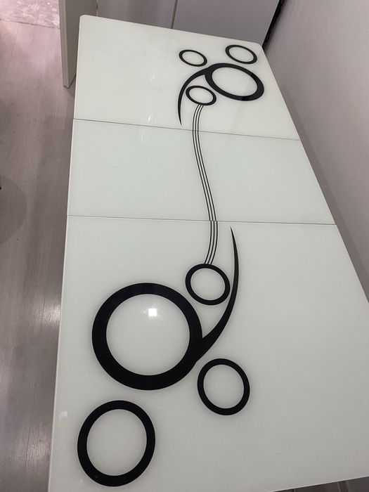 Masa extensibila cu 4 scaune