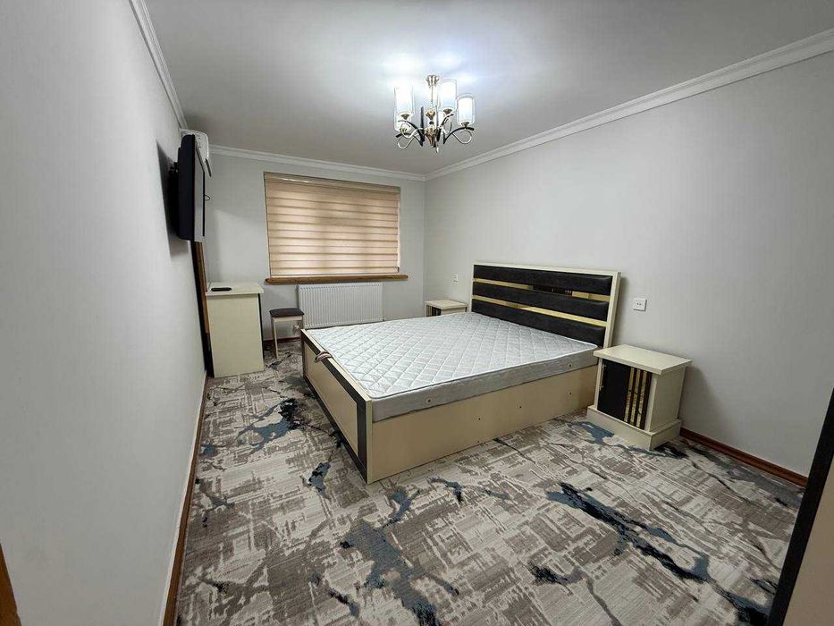 Срочно Самарканд марказида 2  этажда 3 хонали квартира сотилади