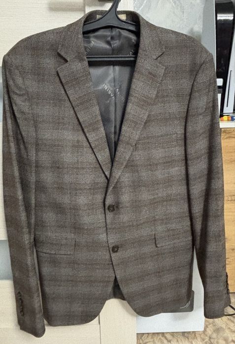 Продам мужской костюм