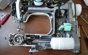 Профессиональный ремонт швейных машин всех видов и оверлоки.