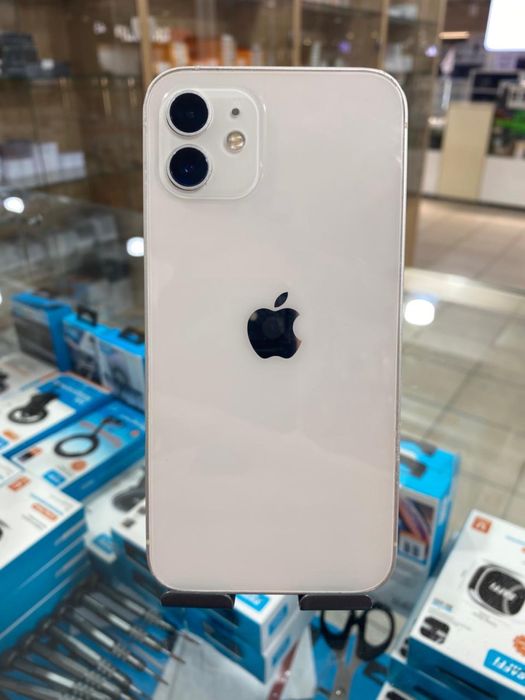 12 айфон 64гб каробка шнур в наличии есть