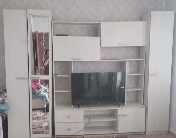 Продам гостинную стенку