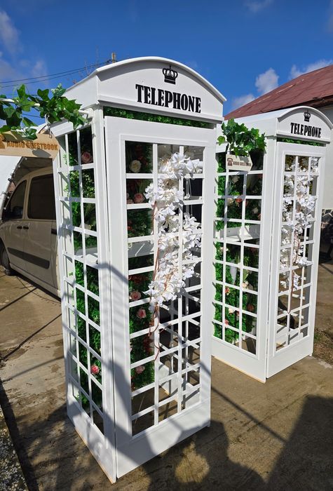 Cabina telefonica de vânzare / Audio Guestbook