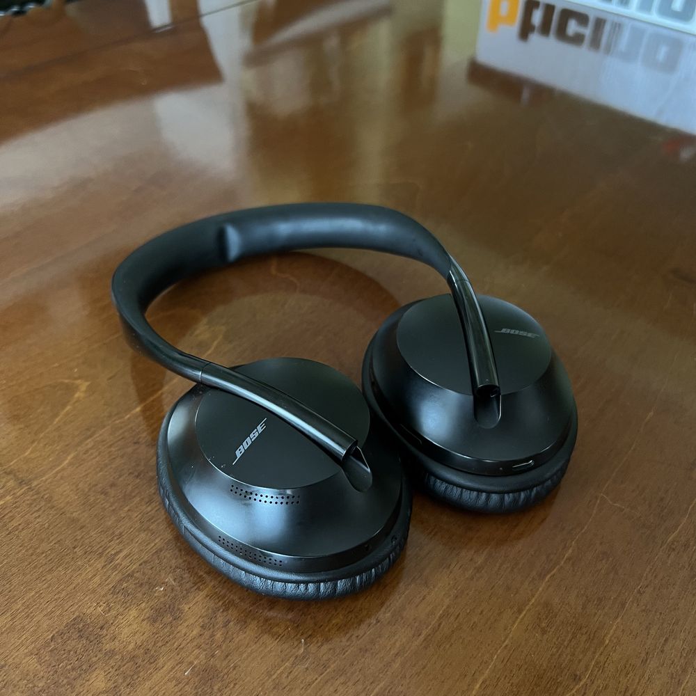 Casti wireless Bose NC 700