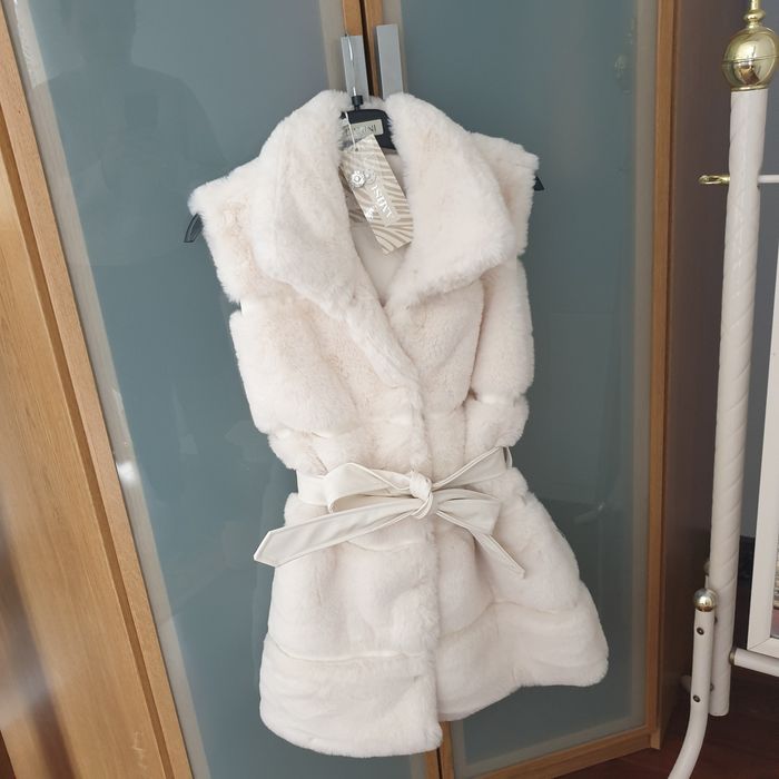 Пухен дамски елек