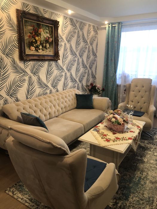 Apaetament cu 3 camere cf 1 decomandat in centru