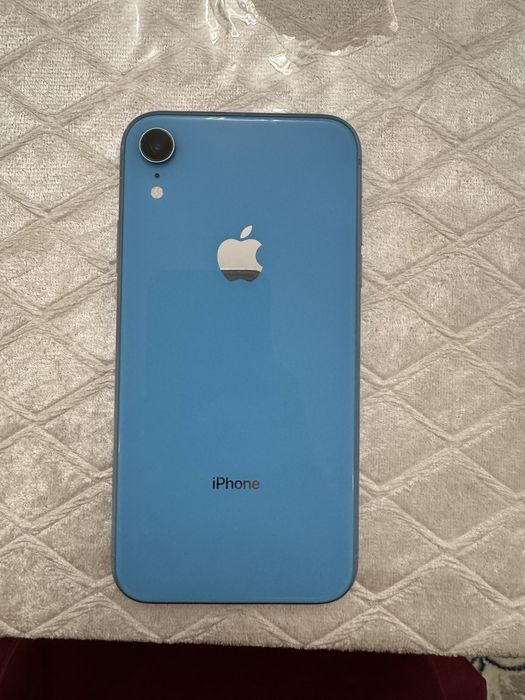 iPhone XR 64gb blue