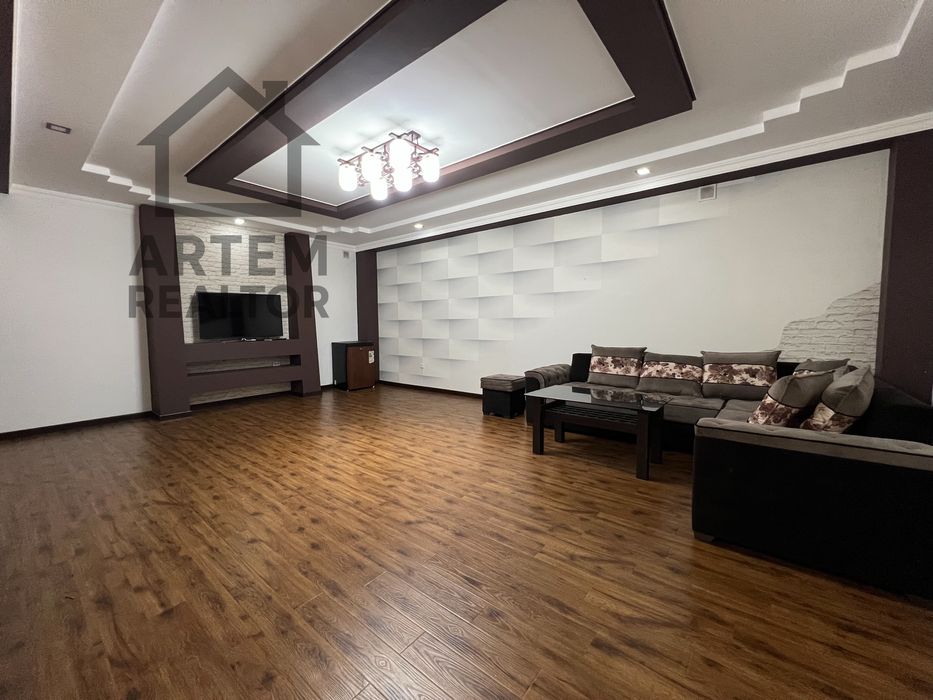 ул.Буюк Ипак Йули 2/1-0/4 85м2 центр Луначарского Новостройка