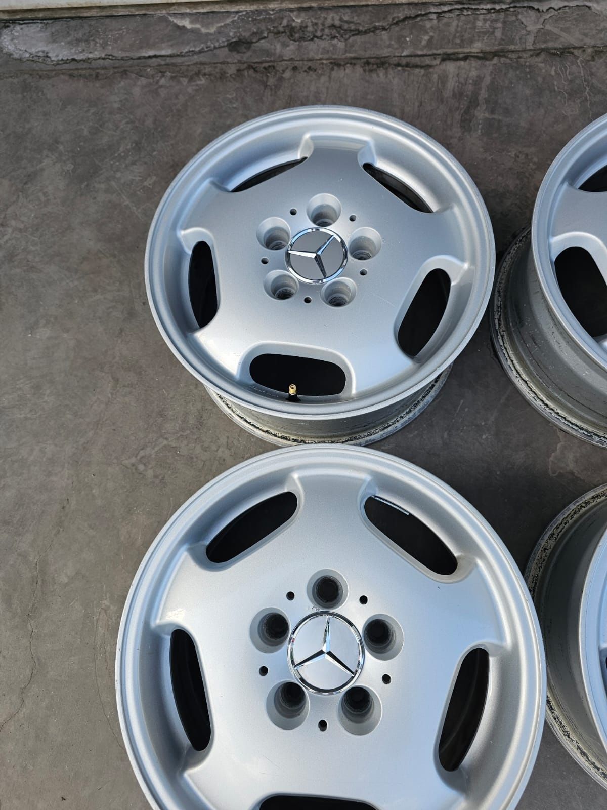 Jante Mercedes W124, R15, 5x112, 7j, et37, in stare bună