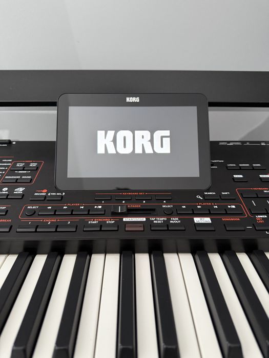 Korg PA4X - 76 International