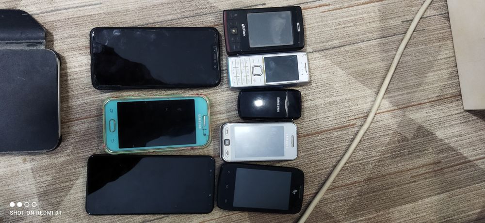 Продам телефоны на запчасти