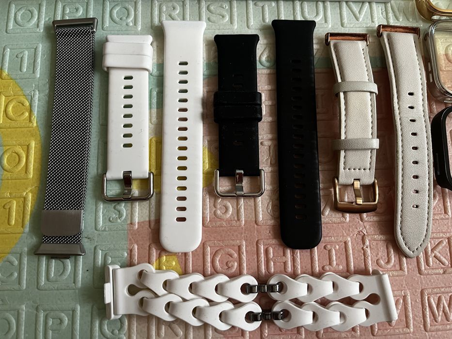 Часовник Huawei Fit 3 + каишки и кейсове