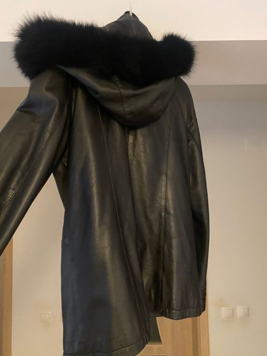 Haina din piele naturala