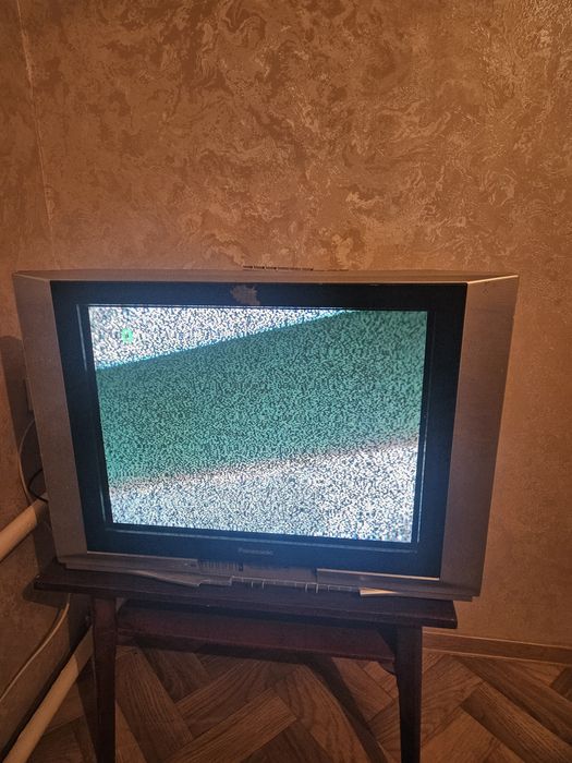 Продам телевизор