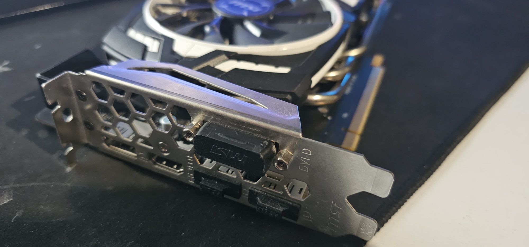 Nvidia 1070 MSI Armor 8gb