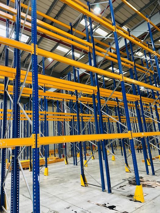 Rafturi metalice industriale