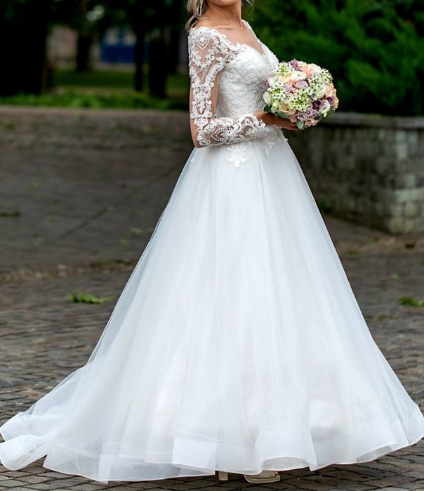 Rochie mireasa impecabila