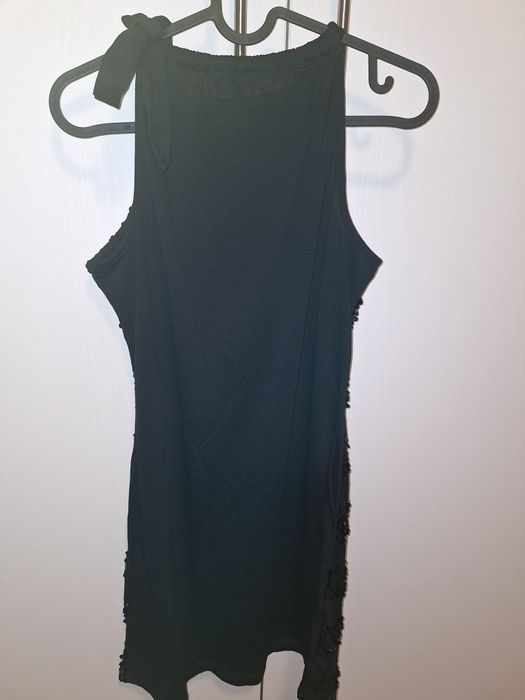 Рокля и топ с пайети +подарък ръкави  Обща цена 20лв