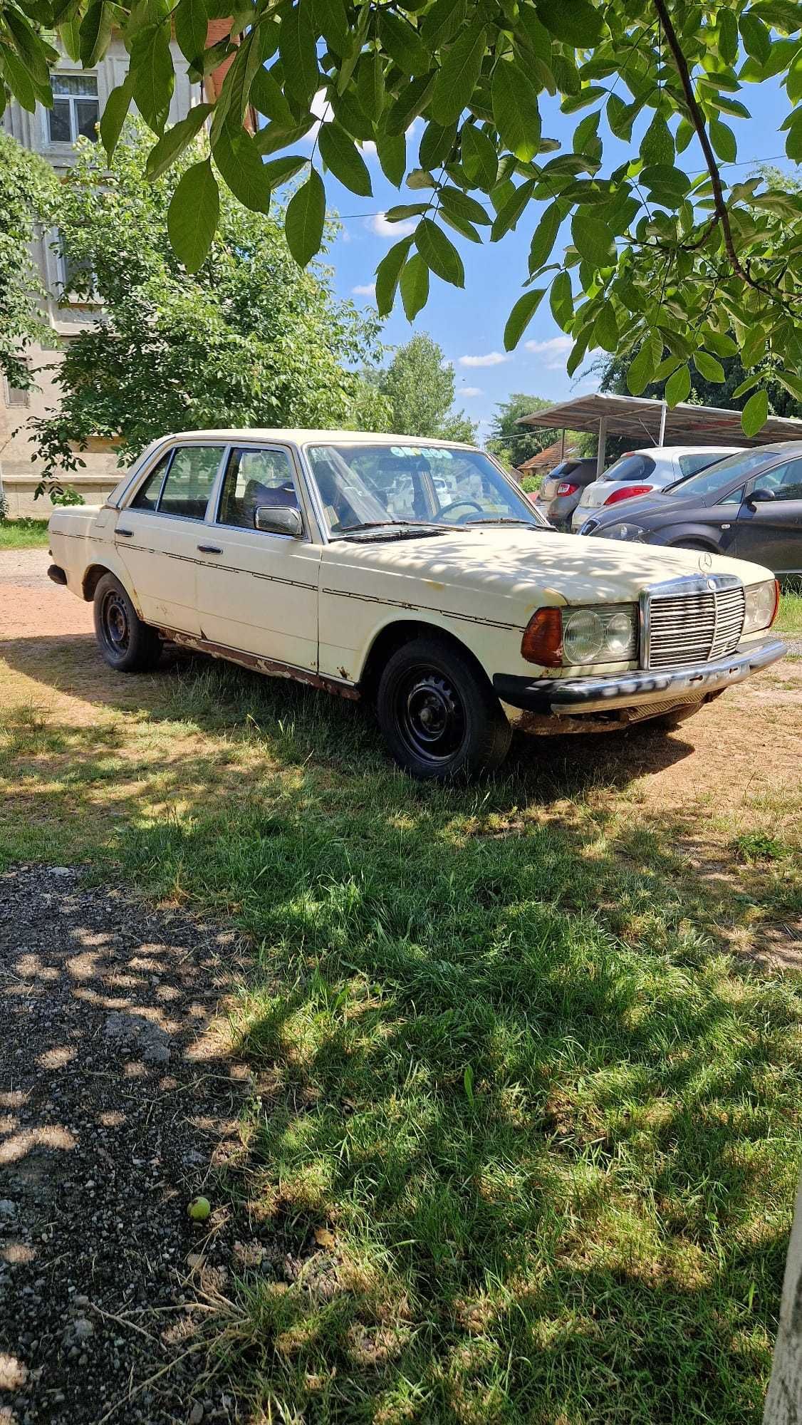 Vand Mercedes Cobra 200 D an 1980 functional  1200 eu.