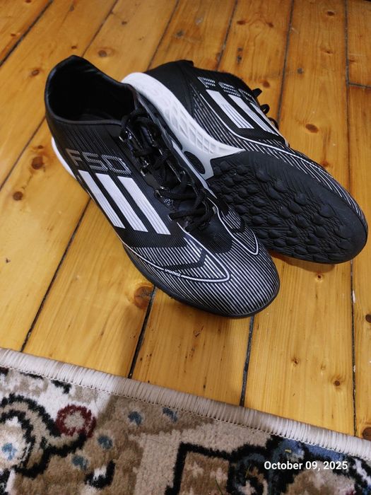 F50 adidas sorokonojkalari
