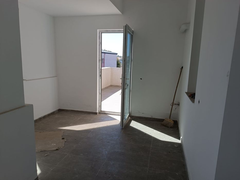 Navodari - Apartament 3 camere, Bloc Nou , Ultracentral