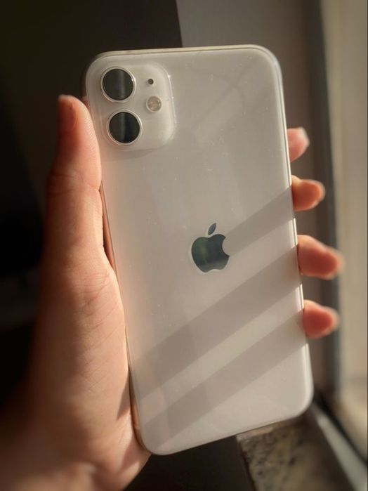 IPhone 11 white 128 гб без царапин и дифффектов