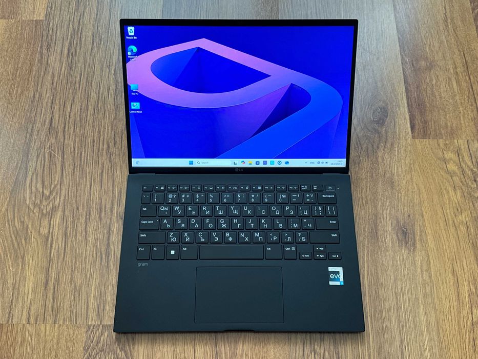 14' WUXGA Core i7-1260p LG GRAM 14Z90Q 16GB LPDDR5/256GB NVMe/Бат 18ч.