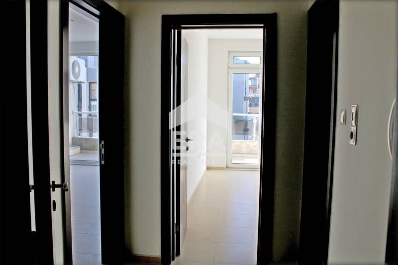 Двустаен апартамент в  готова сграда в Поморие
