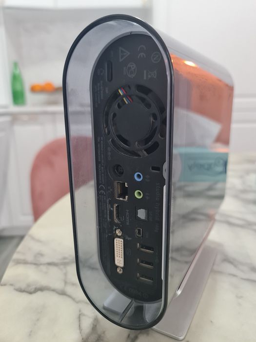 Sistem Desktop PC Dell Studio Hybrid + monitor