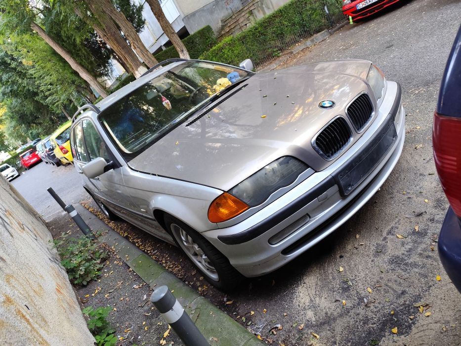 Vând întreg fara acte și fara fiscal pentru piese , BMW E46 320D