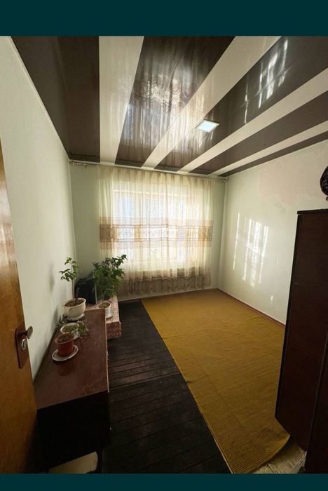 Продаётся общежития 1 этаж 12000$ 9  микрорайон