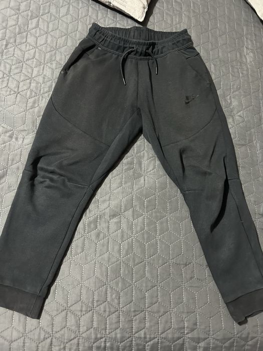 Nike tech fleece triple black