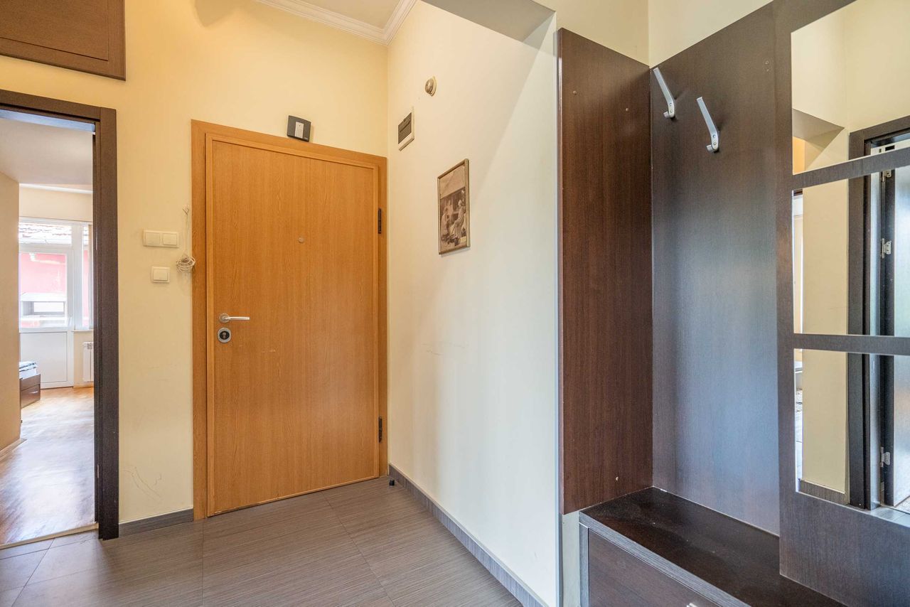 Дава се под наем Тристаен апартамент в София, Сердика - 90 кв.м за 830 € - Снимка #10