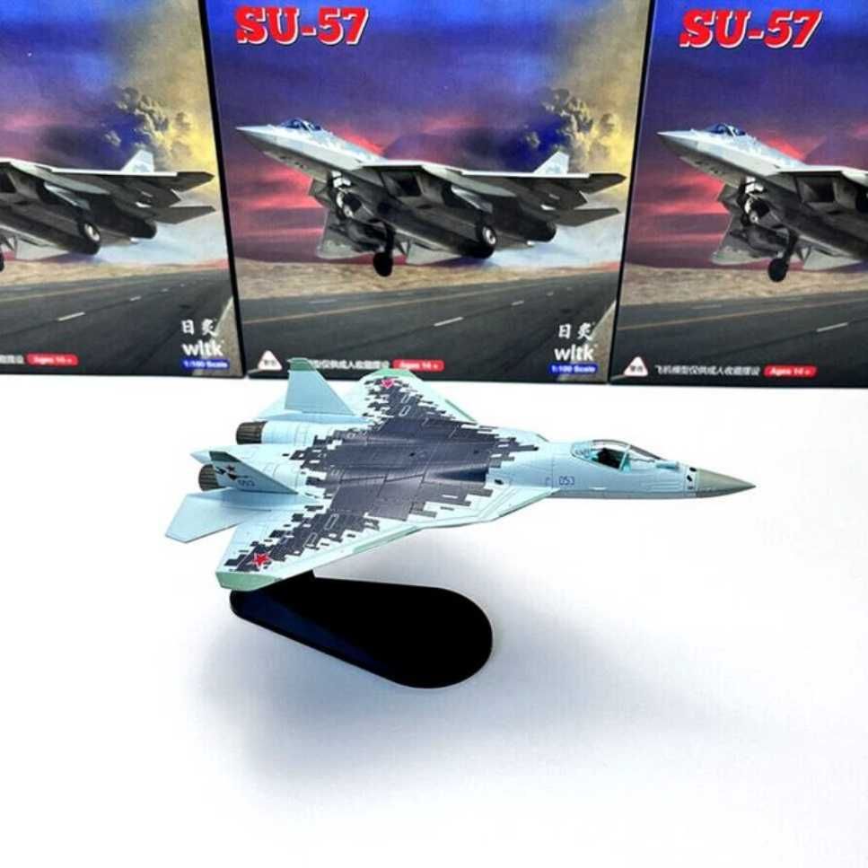 Macheta avion metalica SU-57 Felon scara 1:100 20cm