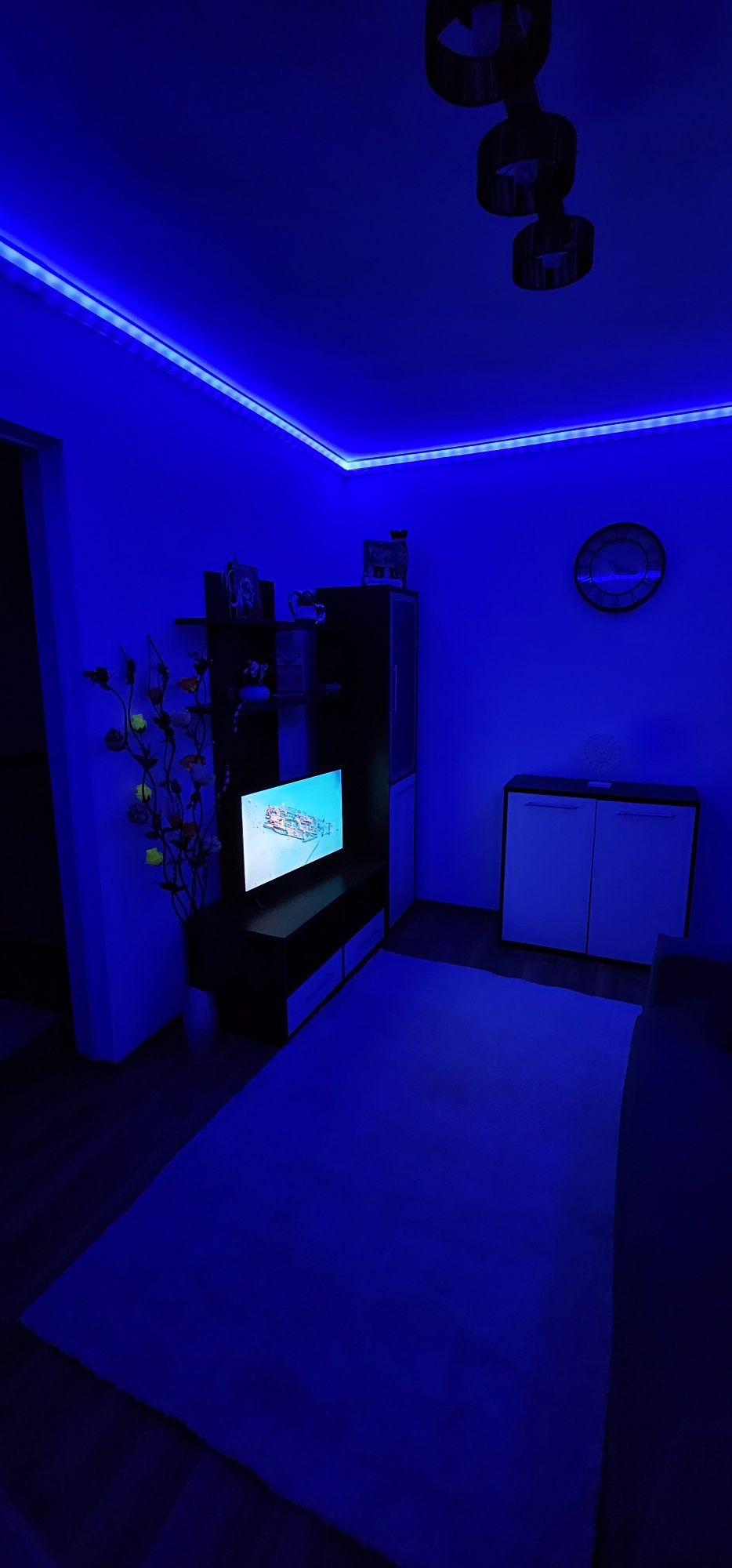 Închiriez apartament 2 camere Zona Intim