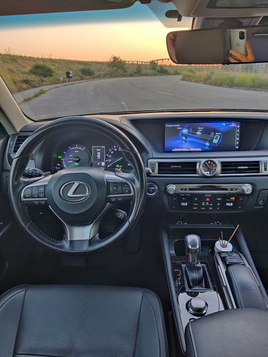 Vand  lexus gs450h 2016