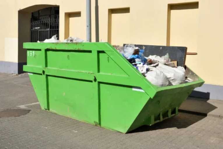 Transport moloz moluz autorizat bena container targa cuva Manipulant