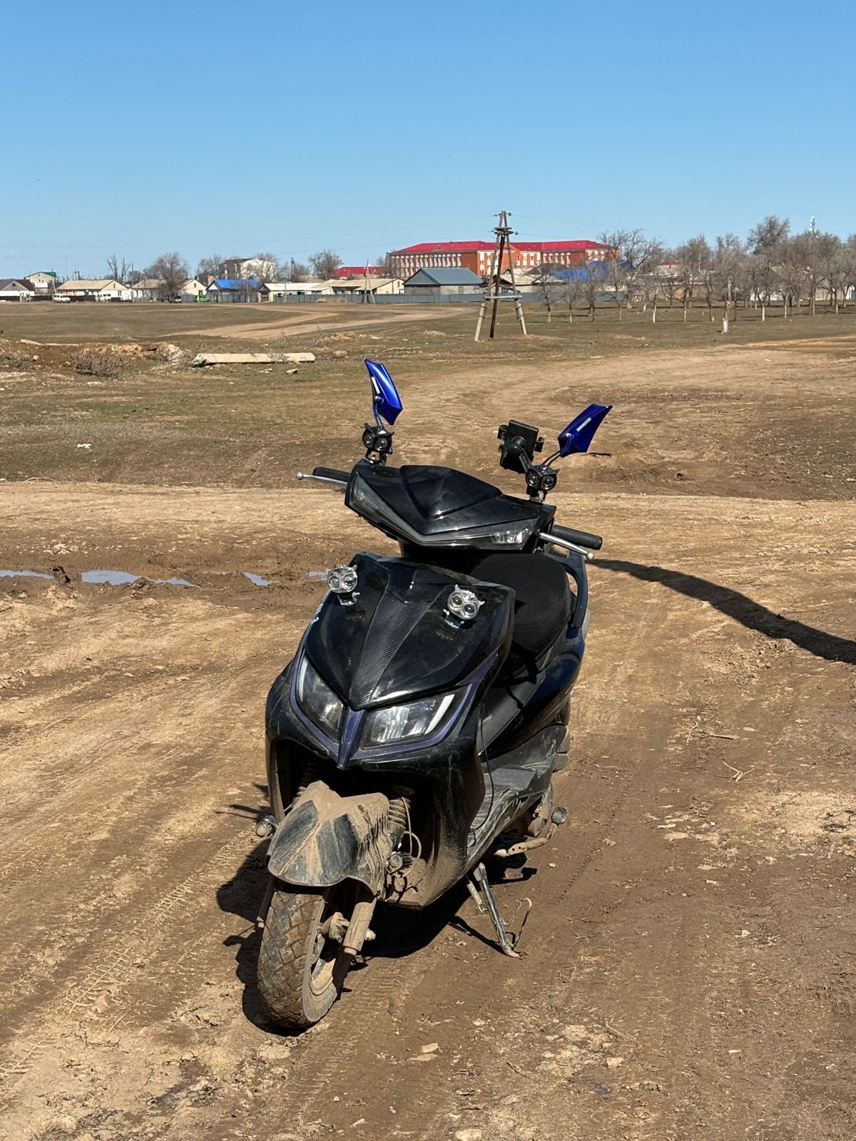 Продам мопед М8.