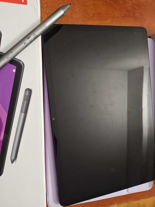 Lenovo tab M11 128GB Cu stilou