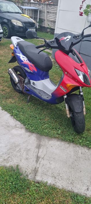 Scuter Honda x8 rs 49cc fara acte se poate inmatricula cu act notarial