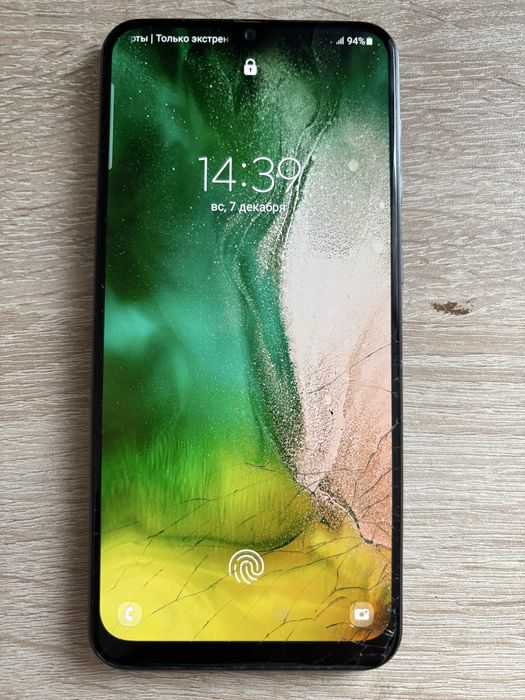 Продам телефон Самсунг А50