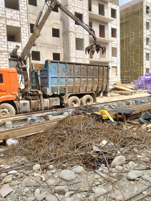 Metallolom Metalom Metallom olamiz