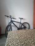 Vând bicicleta roti pe 26