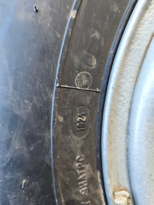 Гуми с джанти за Toyota Hilux