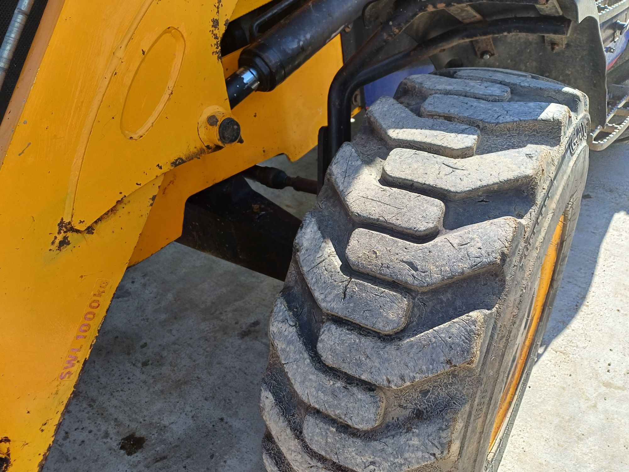 Buldoexcavator jcb 3cx