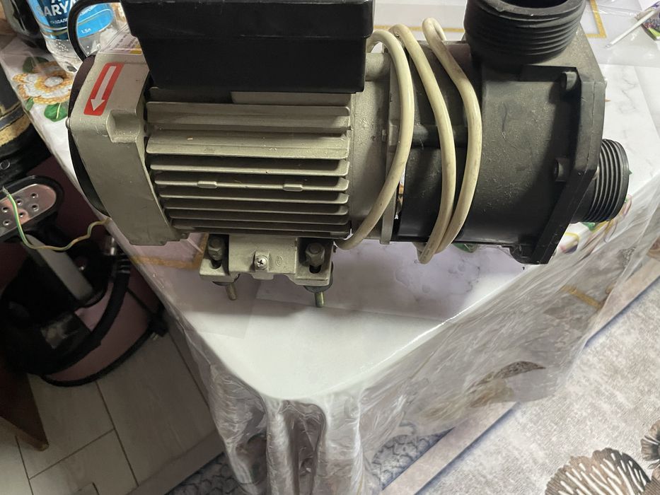 Насос для джакузи и басеена  продам