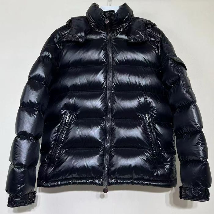 Geaca Moncler Maya cu puf barbati