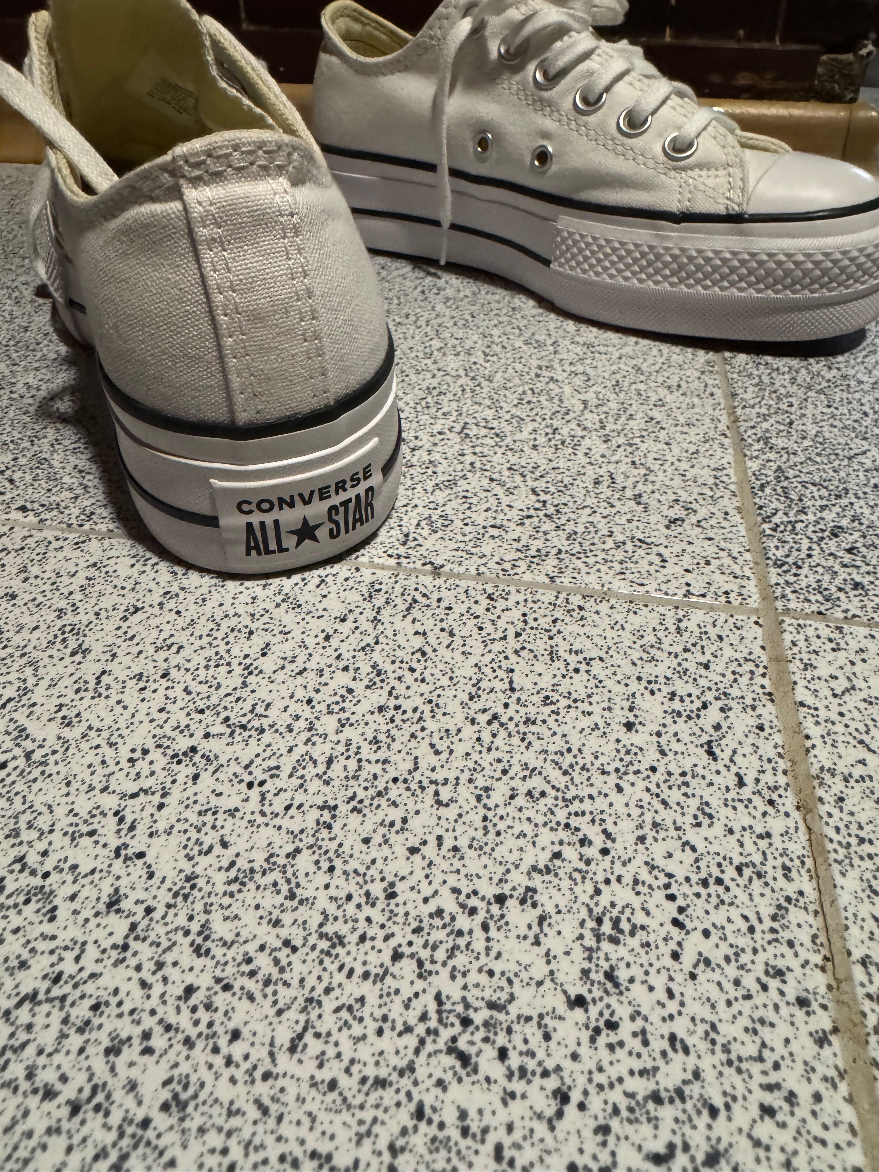 Нови кецове CONVERSE